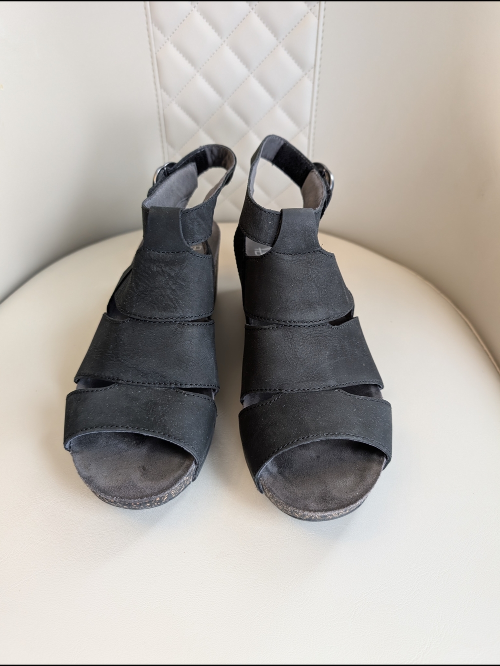 Dansko Sz 8 Black Women’s Strappy Wedge Sandals